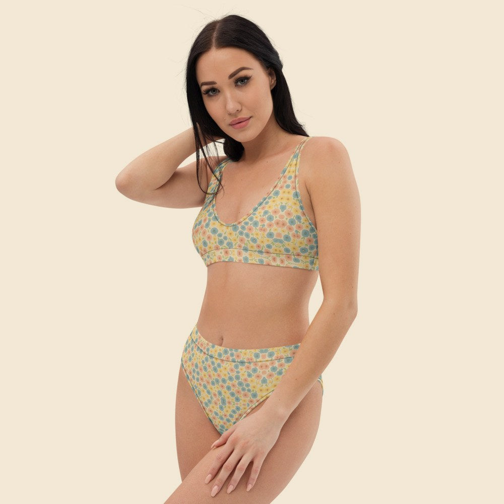Bikini Taille Haute porté, Verso Paris · mannequin femme