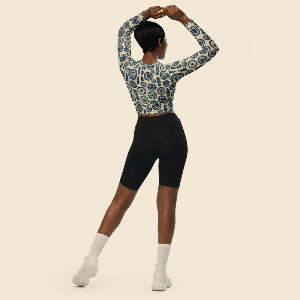 Crop Top Manches Longues porté, Verso Paris · mannequin femme · dos