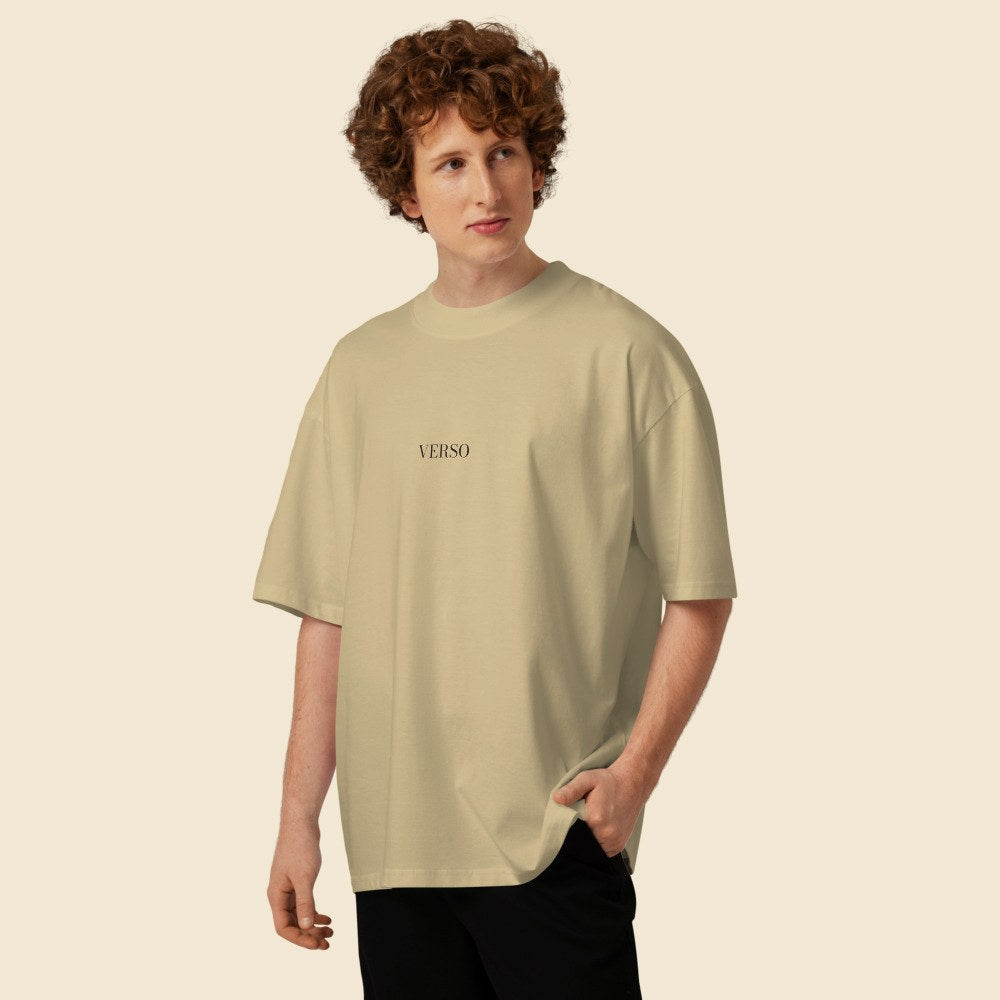 Tee Oversize Col Montant Blaster porté par un homme, Verso Paris · mannequin homme