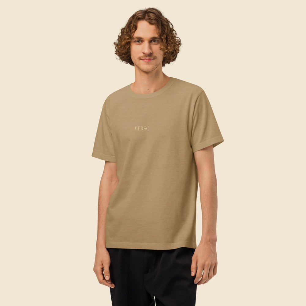 Tee Heavyweight Délavé porté par un homme, Verso Paris · mannequin homme