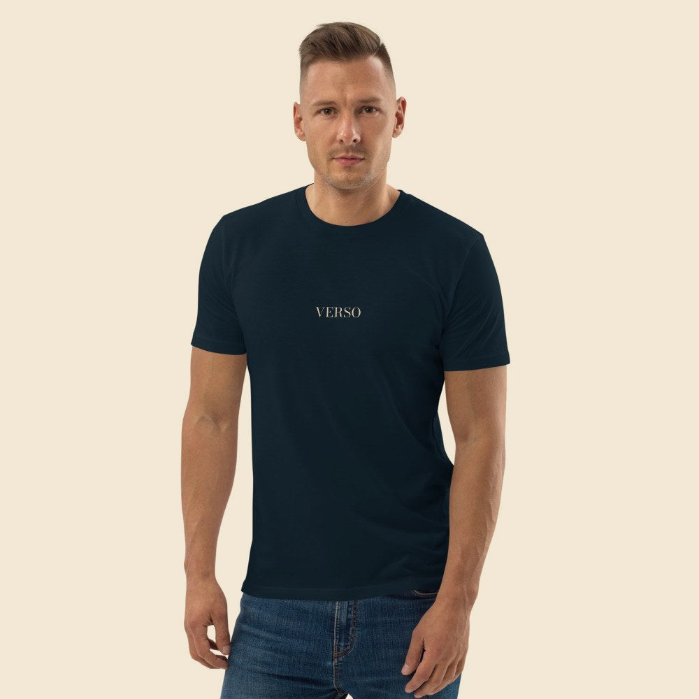 Organic Tee porté par un homme, Verso Paris · mannequin homme
