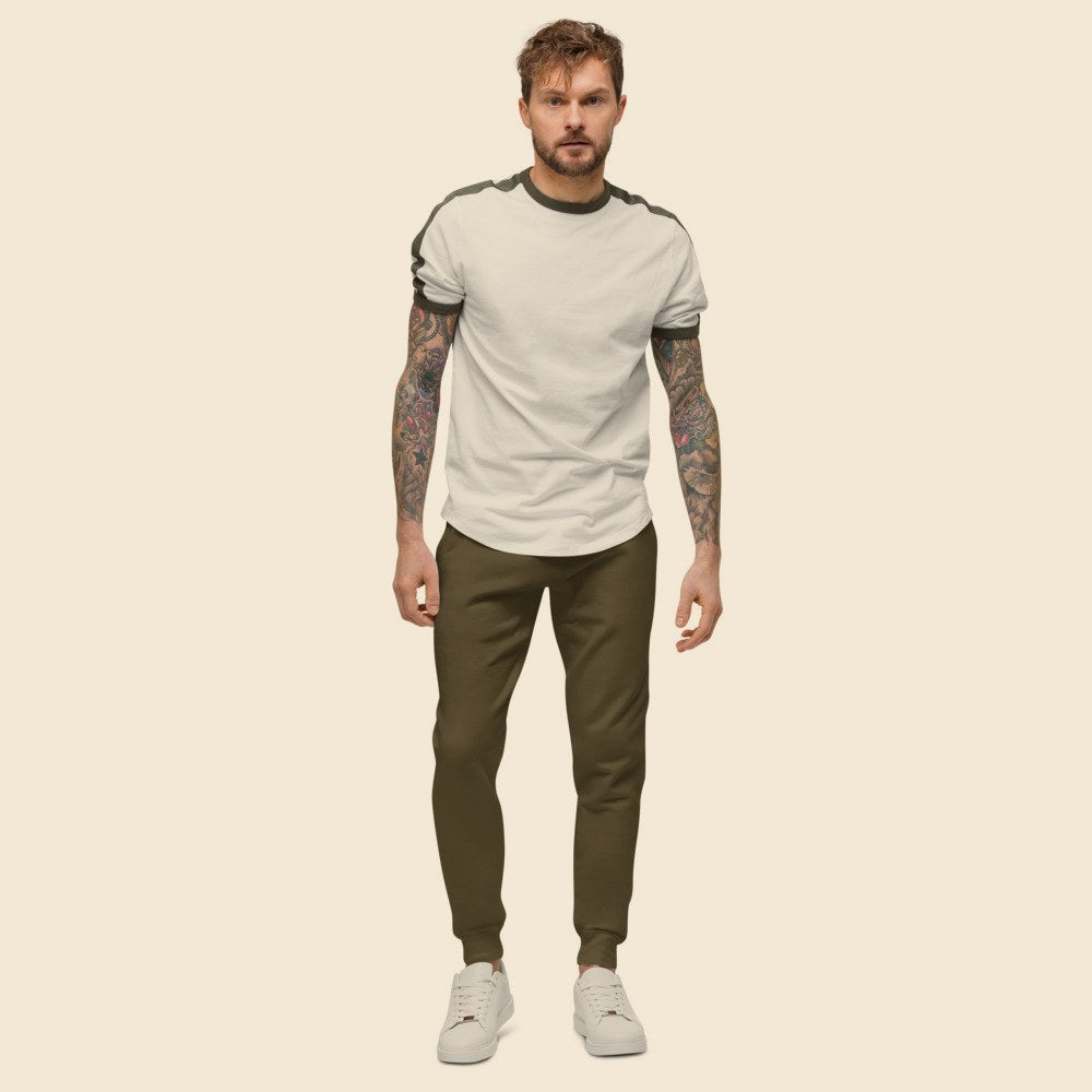 Pantalon Fleece porté par un homme, Verso Paris · mannequin homme