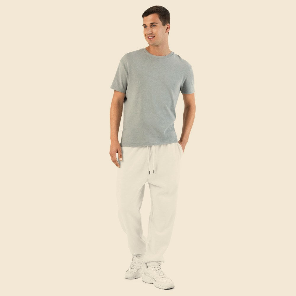 Pantalon Urban porté par un homme, Verso Paris · mannequin homme