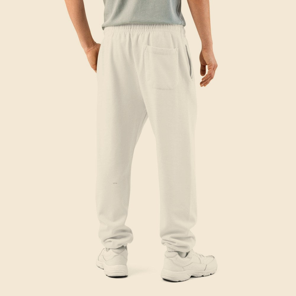Pantalon Urban porté par un homme, Verso Paris · mannequin homme · dos
