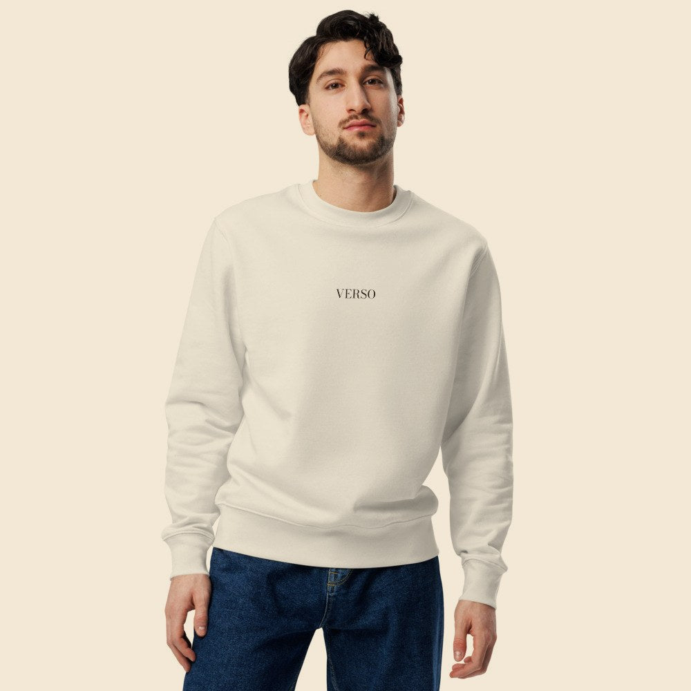 Sweatshirt Changer 2.0 Stanley/Stella STSU178 porté par un homme, Verso Paris · mannequin homme