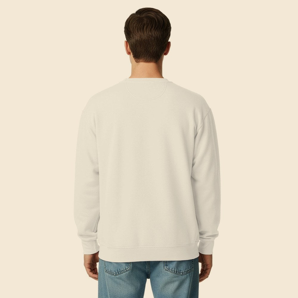 Sweatshirt Col Rond Comfort Colors 1566 porté par un homme, Verso Paris · mannequin homme · dos