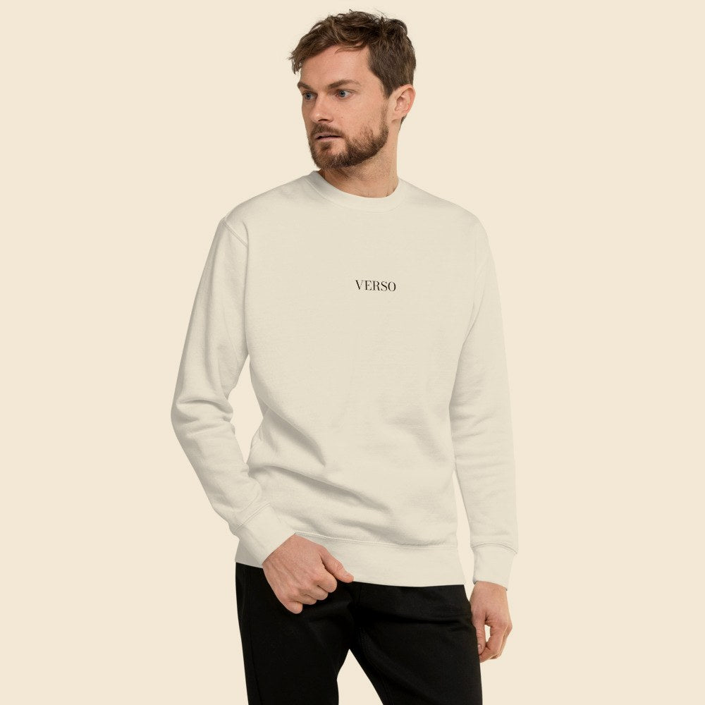 Sweatshirt Premium porté par un homme, Verso Paris · mannequin homme