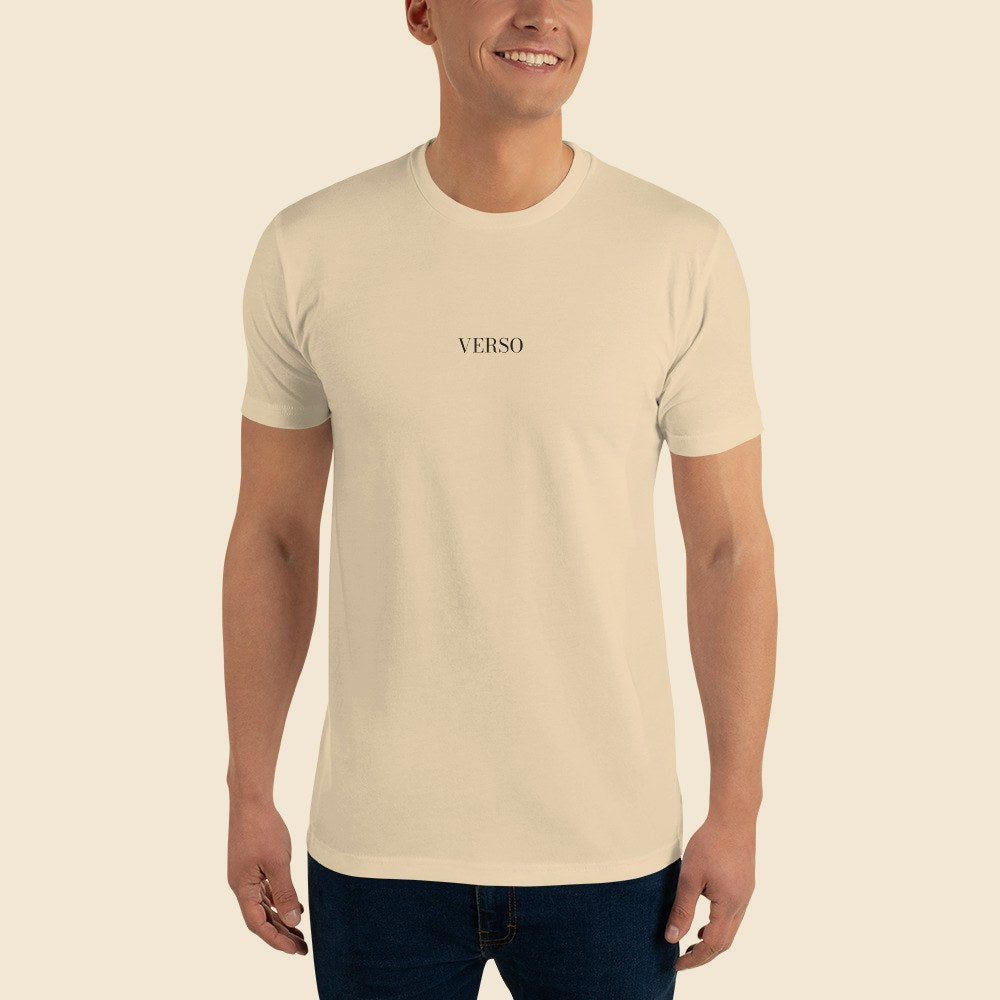 Tee Jersey Ajusté porté par un homme, Verso Paris · mannequin homme