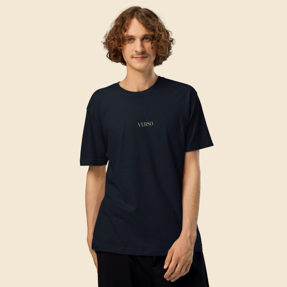 Tee Jersey Fin porté par un homme, Verso Paris · mannequin homme