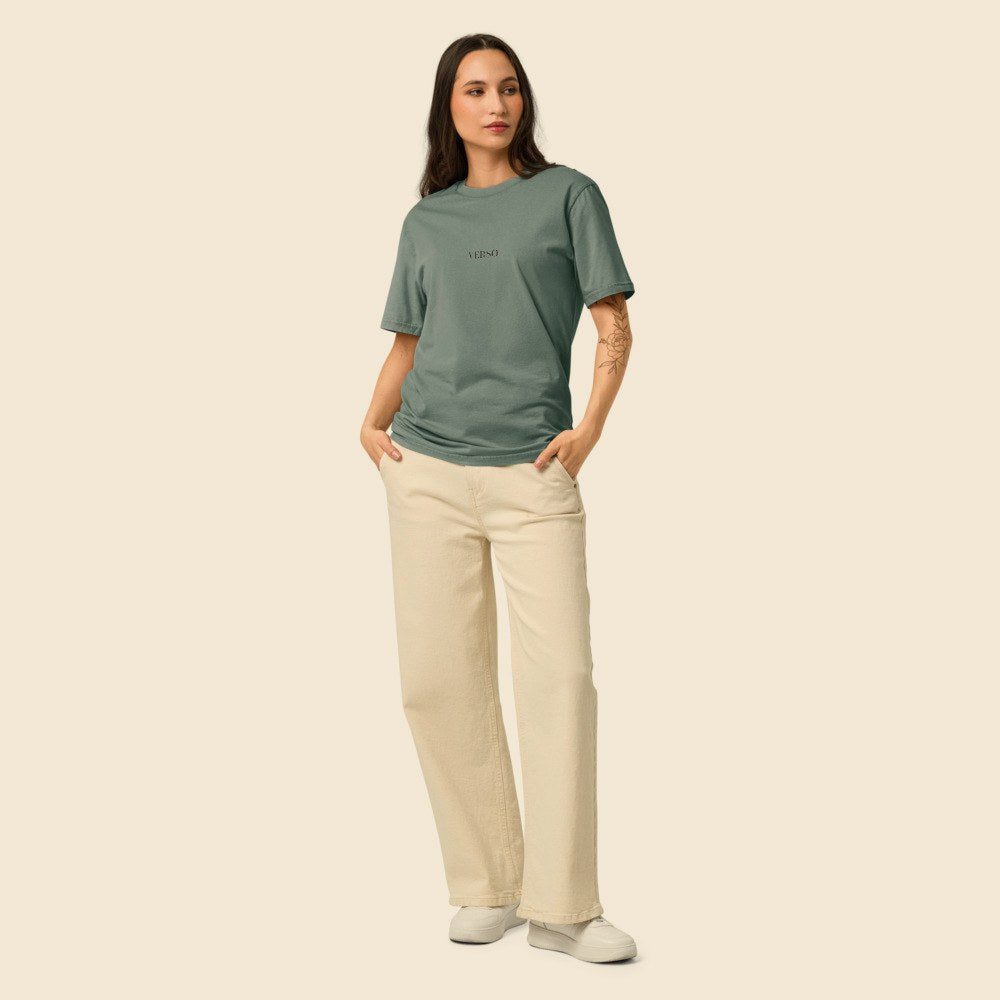 Tee Jersey Vintage porté par une femme, Verso Paris · mannequin femme