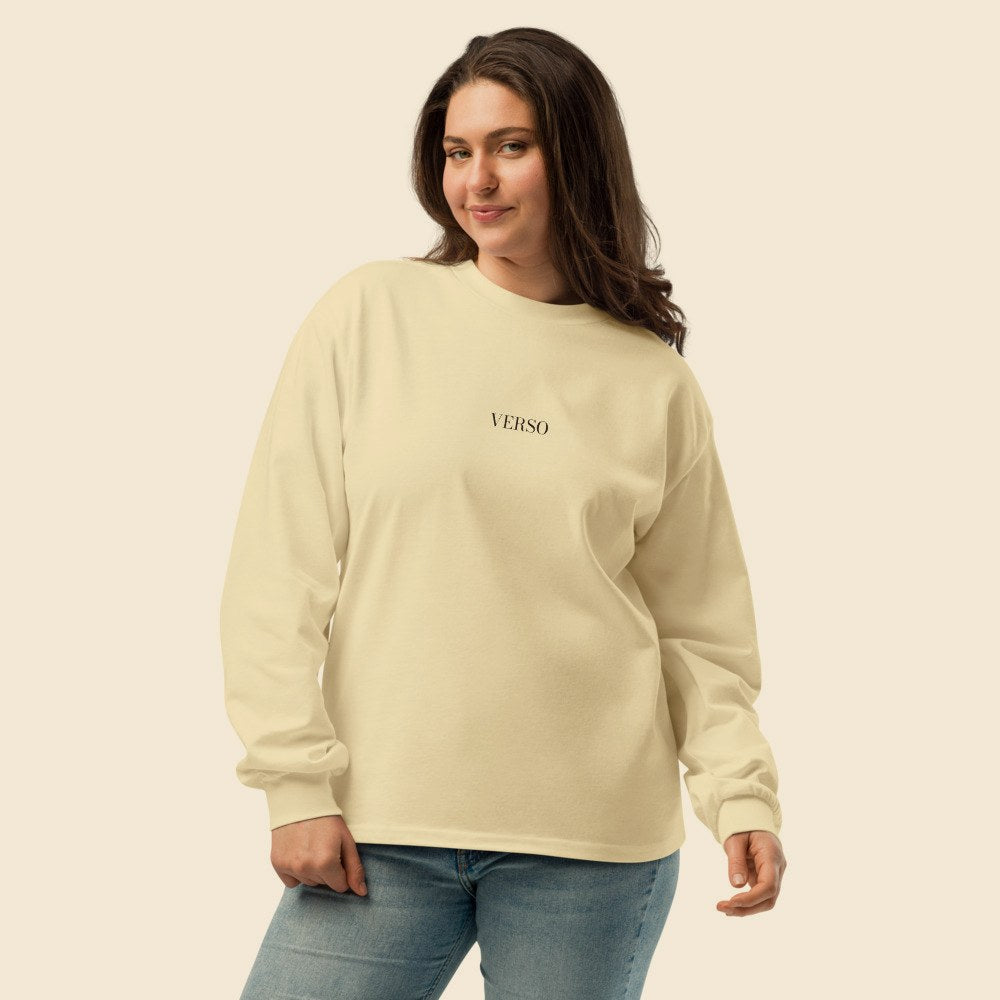 Tee Longue Manches Premium porté par une femme, Verso Paris · mannequin femme