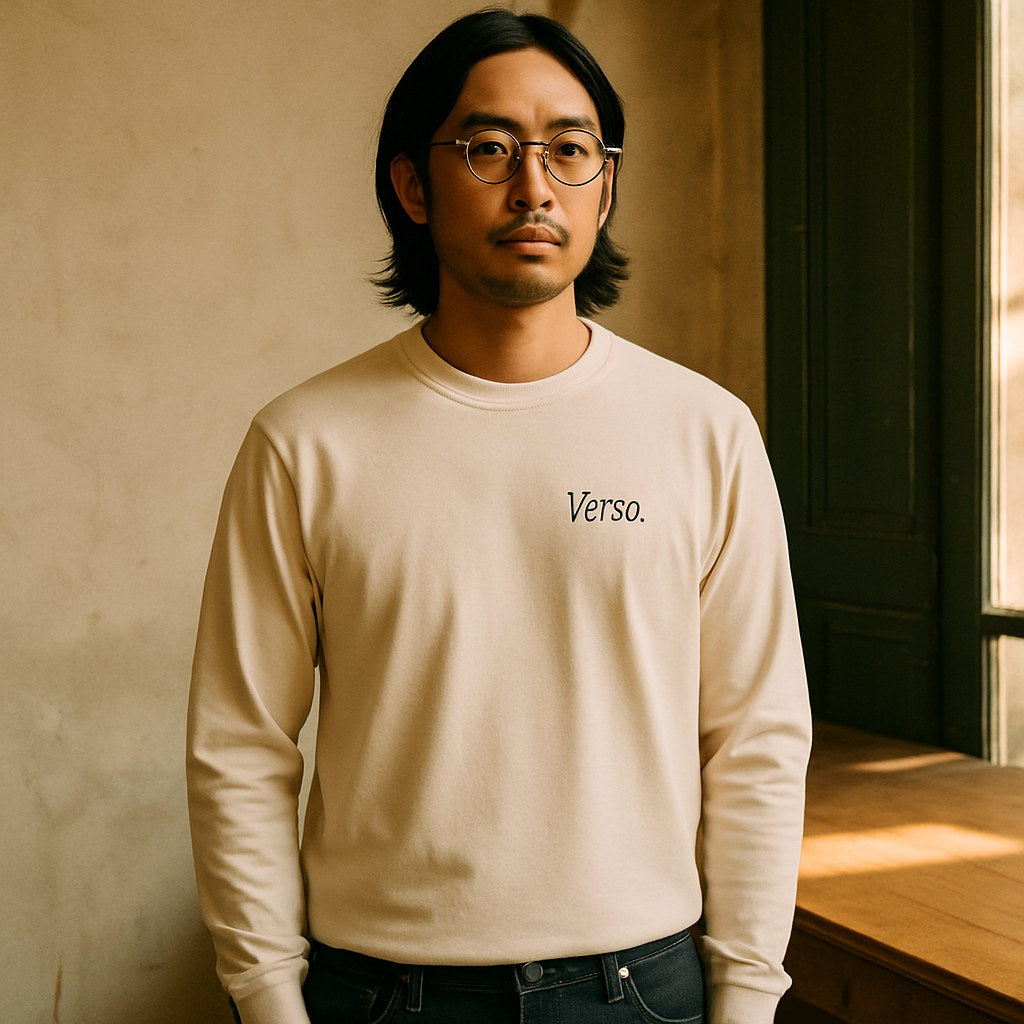 Long Sleeve Tee photographié dans l'atelier Verso Paris · atelier Verso · d'après produit · porté homme