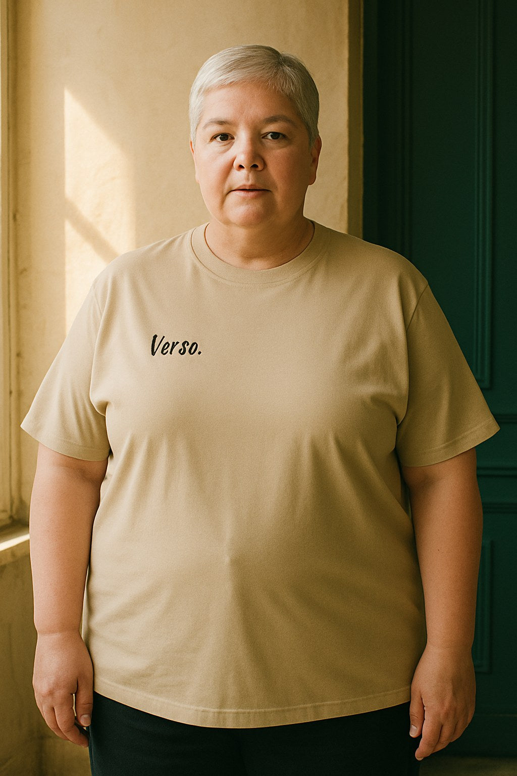Organic Tee porté en grande taille, Verso Paris · mannequin grande taille femme