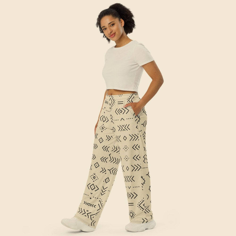 Pantalon Large Unisexe porté, Verso Paris · mannequin femme
