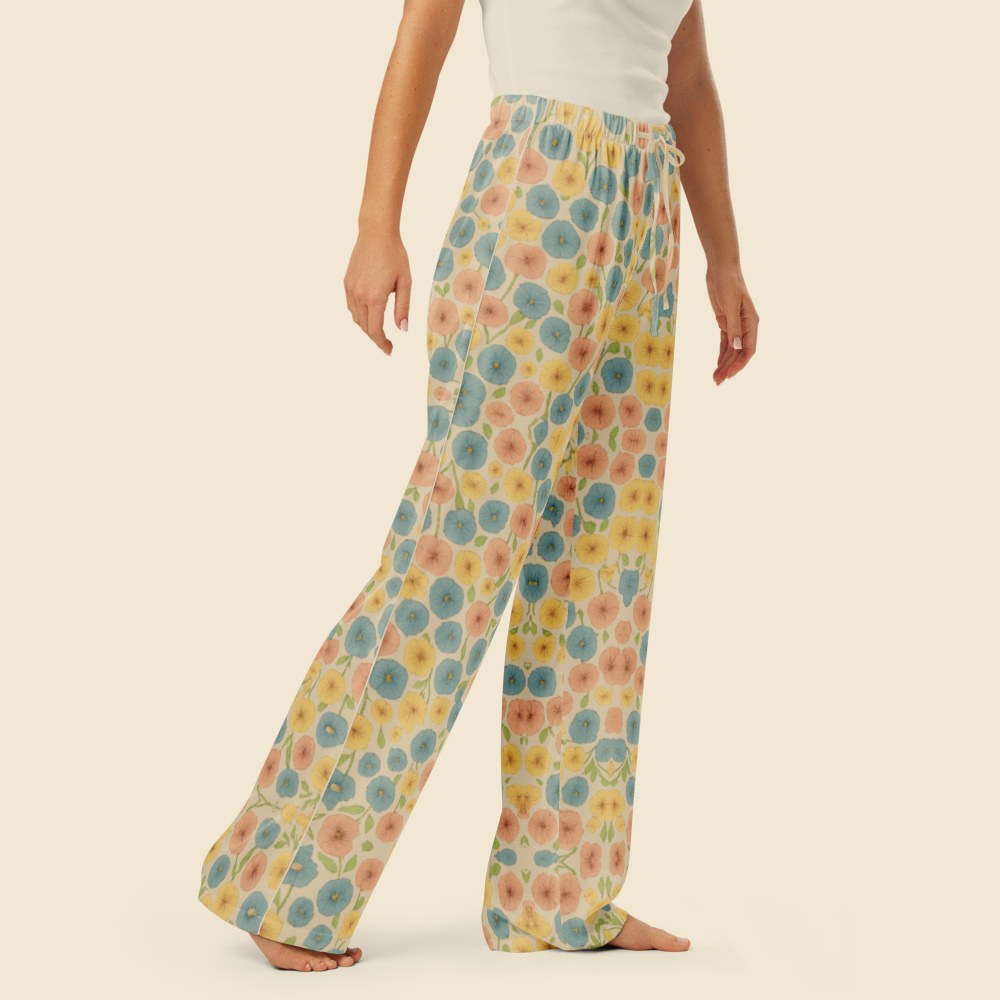 Pantalon de Pyjama porté, Verso Paris · mannequin femme
