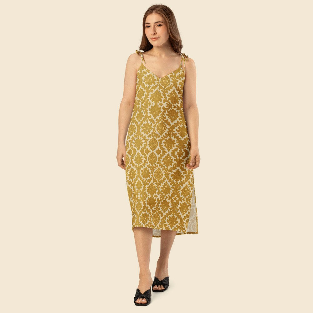 Robe Nuisette porté, Verso Paris · mannequin femme