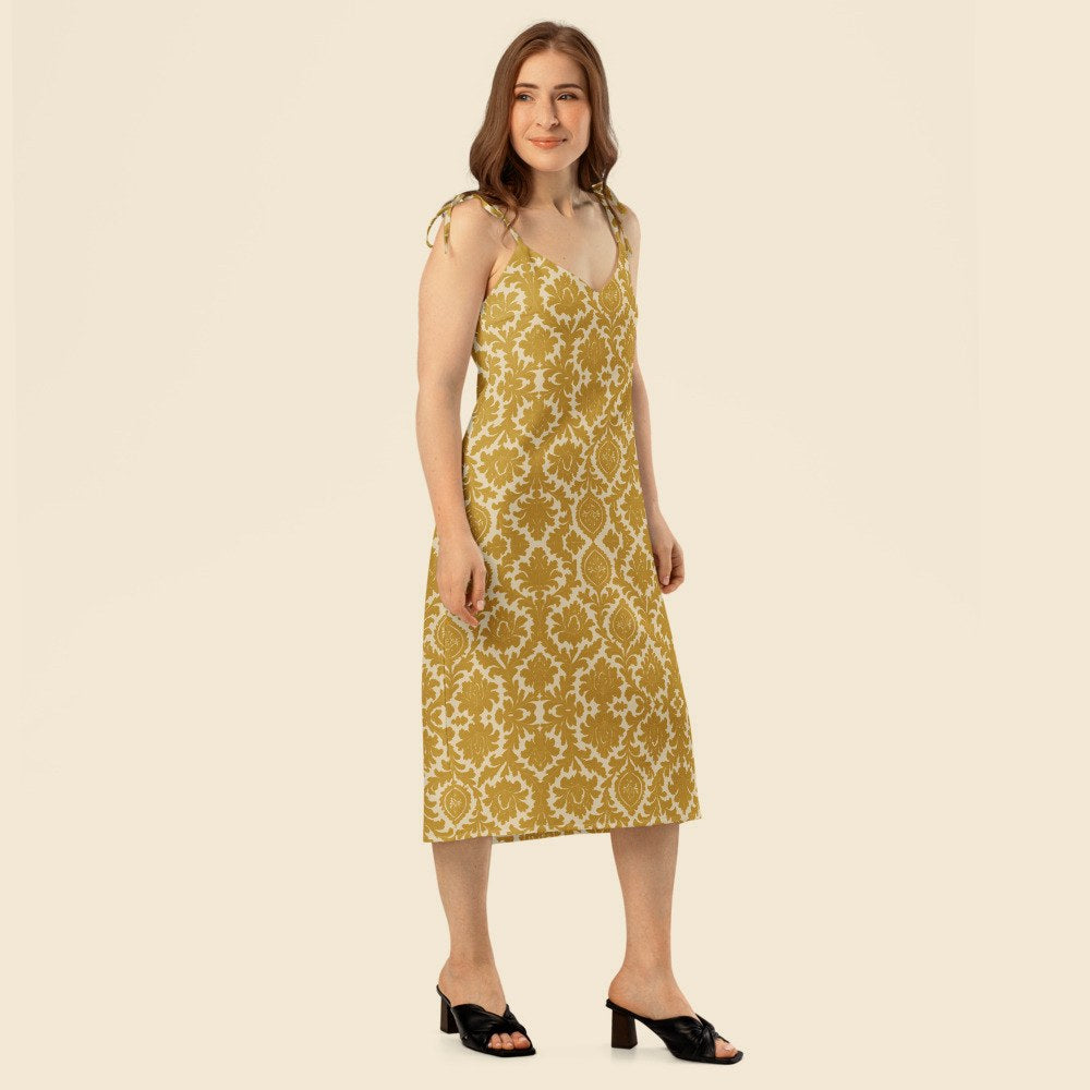 Robe Nuisette porté, Verso Paris · mannequin femme