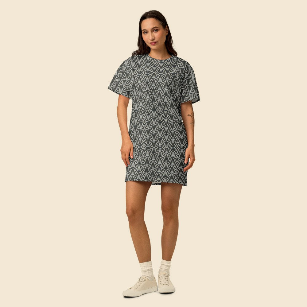 Robe T-shirt Coton porté, Verso Paris · mannequin femme