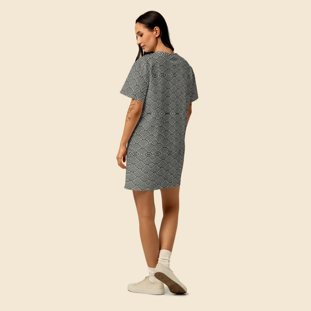 Robe T-shirt Coton porté, Verso Paris · mannequin femme · dos
