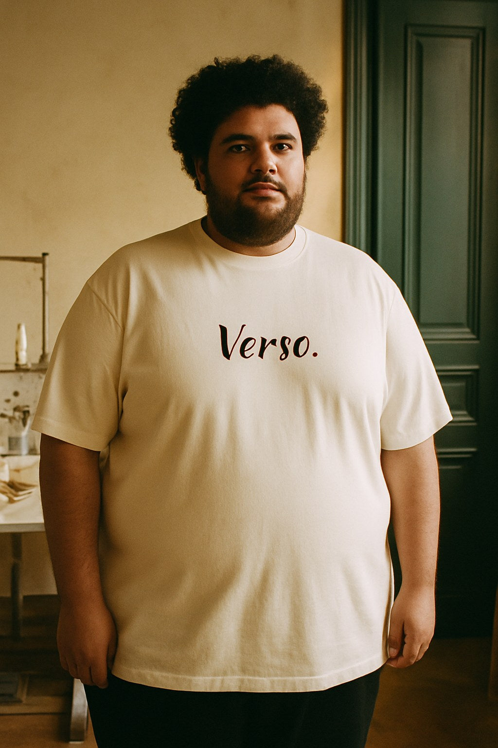 Tee Jersey Actif porté en grande taille, Verso Paris · mannequin grande taille homme