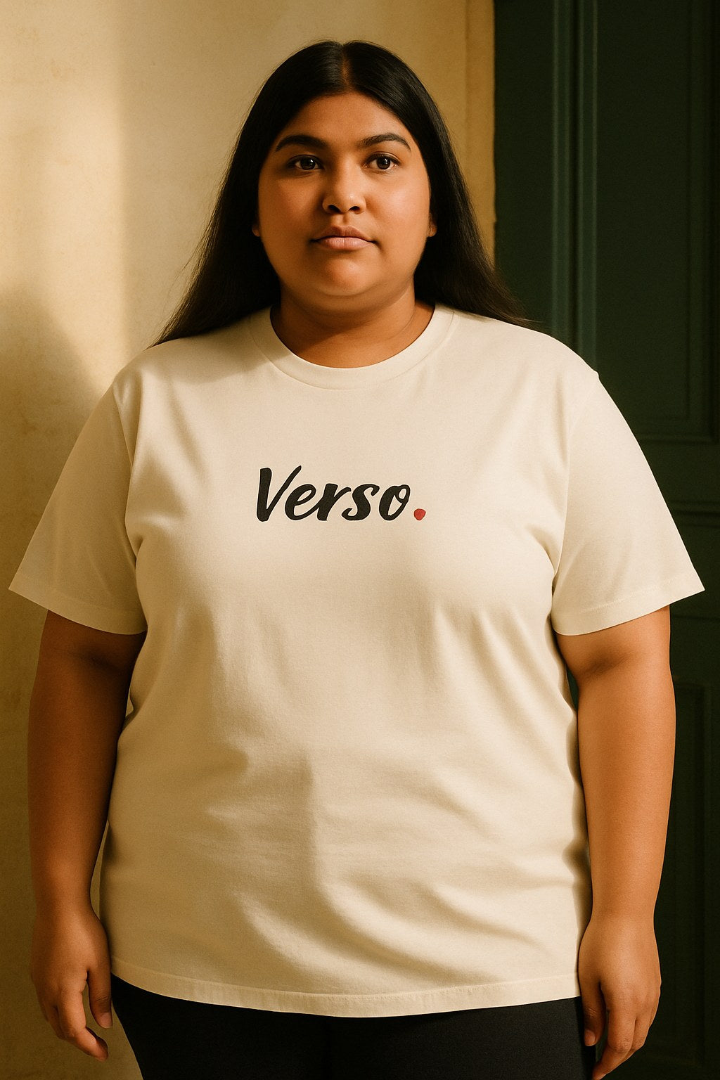 Tee Jersey Col Rond Stanley/Stella SATU001 porté en grande taille, Verso Paris · mannequin grande taille femme
