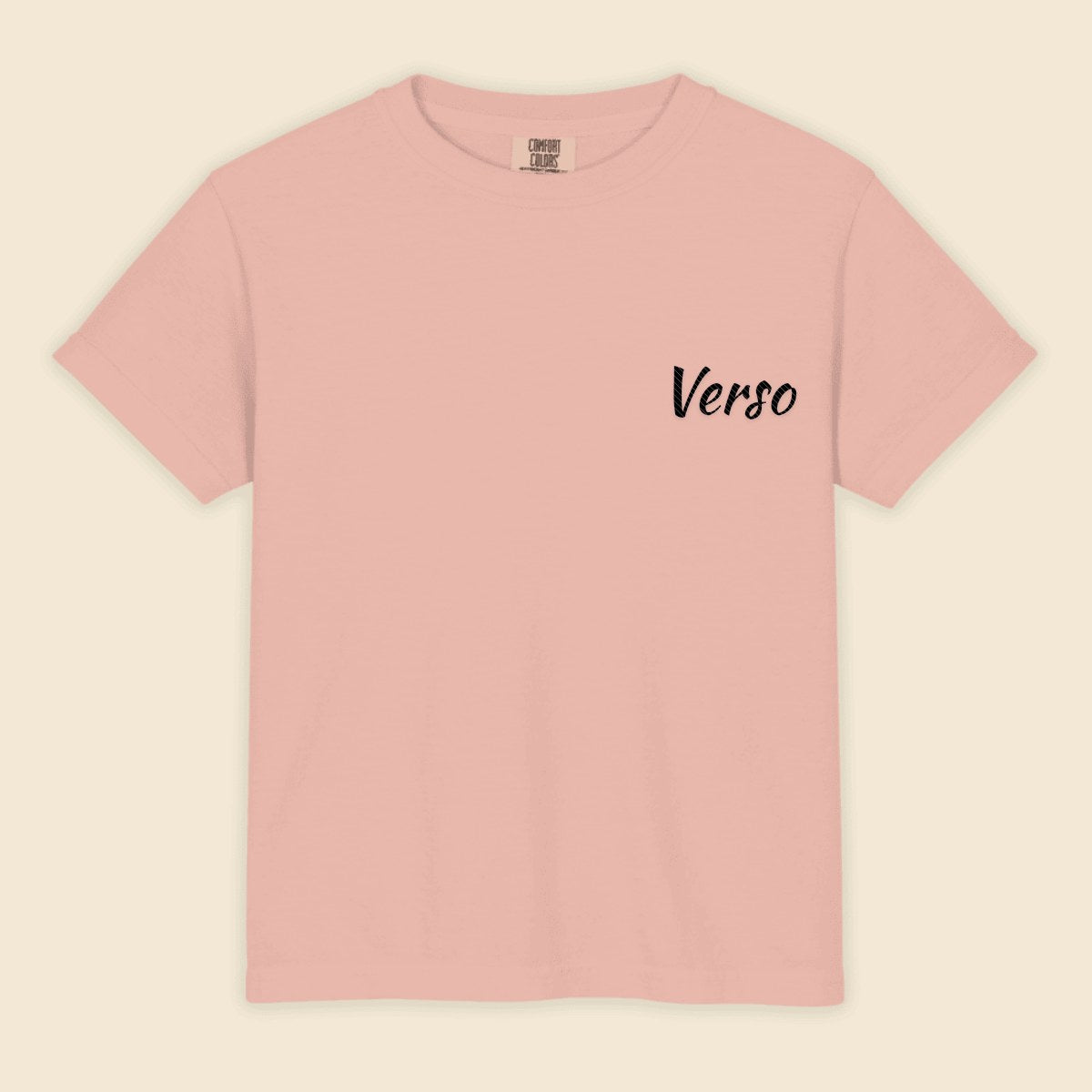 Tee Junior Garment Dye personnalisable, coloris Blossom, Verso Paris · exemple Blossom · logo Verso