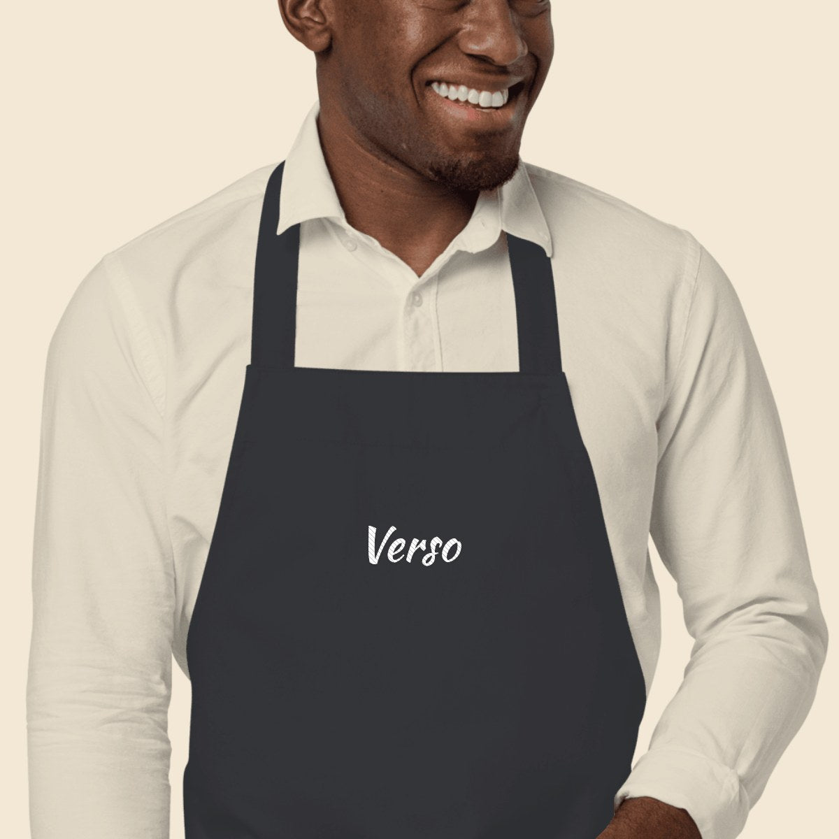 tablier-equipe-studio · exemple Marine · logo Verso
