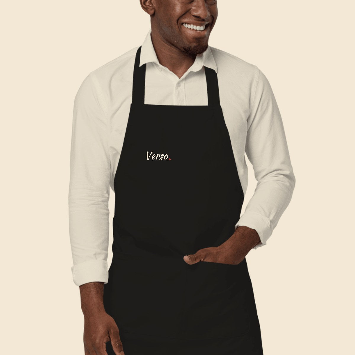 Tablier Bio personnalisable, coloris Noir, Verso Paris · exemple Noir · logo Verso