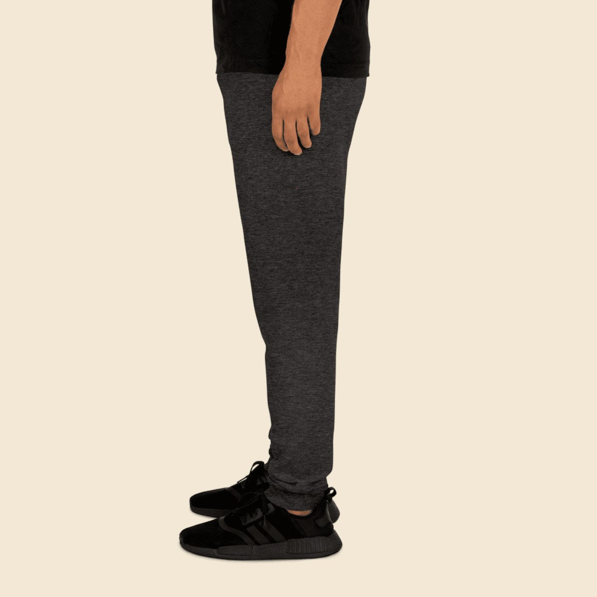 Joggers Taperés personnalisable, coloris Noir chiné, Verso Paris · exemple Noir chiné · logo Verso