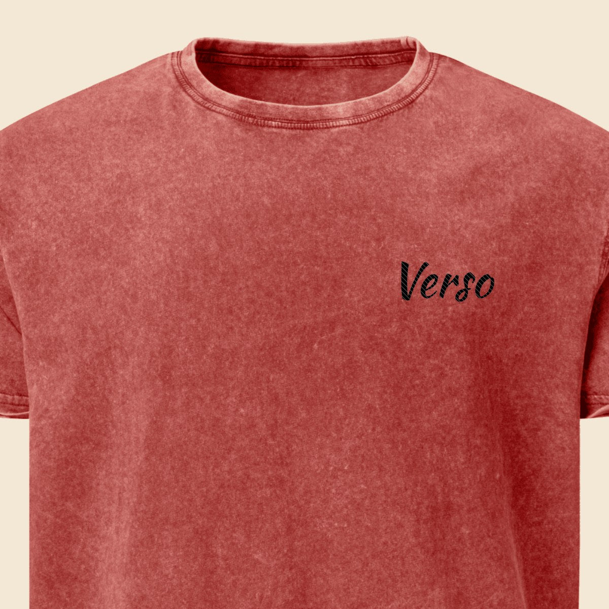 Tee Denim Col Rond personnalisable, coloris Garnet rouge, Verso Paris · exemple Garnet rouge · logo Verso