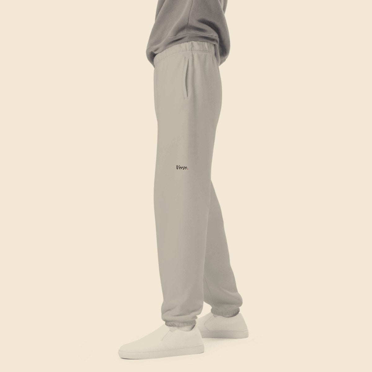 pantalon-de-sport-studio · exemple Gris chiné · logo Verso