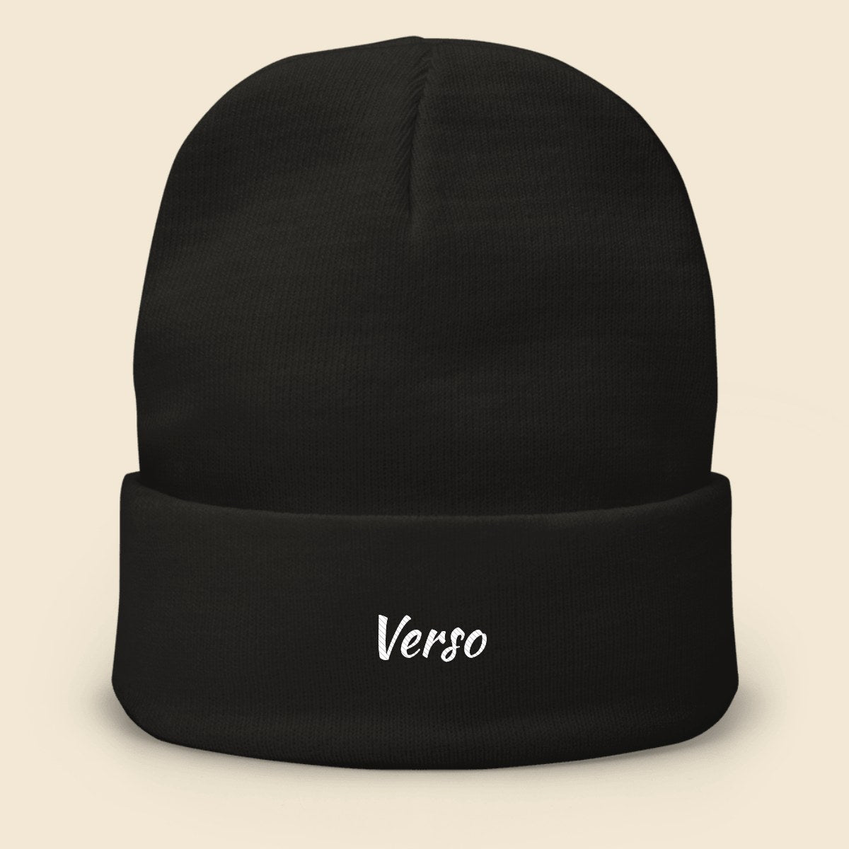 bonnet-tricote-studio · exemple Noir · logo Verso